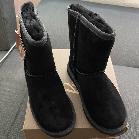 Kemi Boots Girls UGG Style boots - Picture 4 of 5